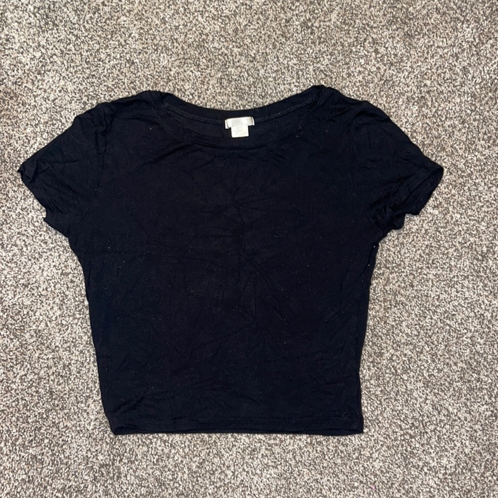 Black crop top